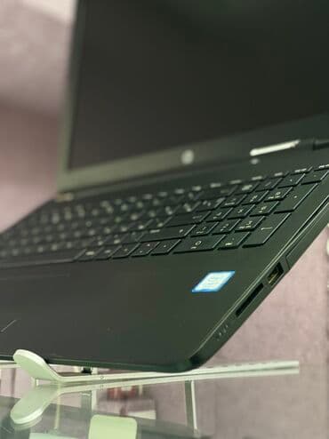 hp pavilion ekran: ◽Model : Hp Laptop 15-bs0xx ◽Prosessor : İntel i7-7500U 2.7GHZ ◽Ekran — 4
