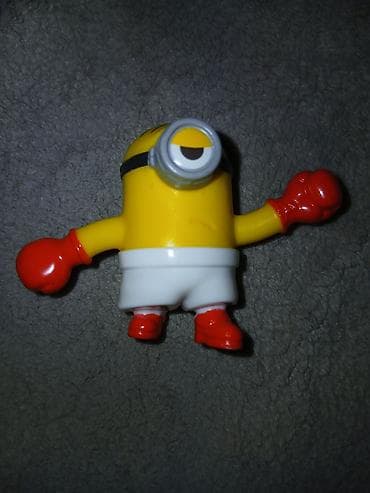 Oyuncaq fiqurlar: Mövzu: Minion boxer fiquru – oyuncağ Təsvir: - Sarı rəngli, birgözlü — 1