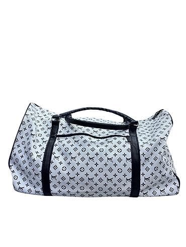 Çamadanlar: Geniş daxili tutum, aşınmaya davamlı material və rahat çiyin,əl daşıma — 1