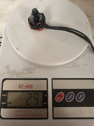 phantom 3 запчасти: 2205 KV2300 fırçasız motor .dronlar üçün nəzərdə tutulmuşdur. 5-7 — 2