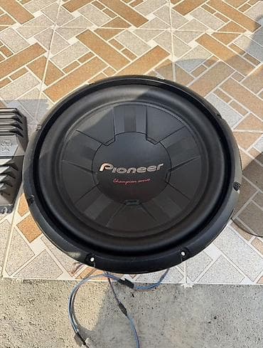 Pioneer Champion Series subwoofer - Brend/model: Pioneer Champion