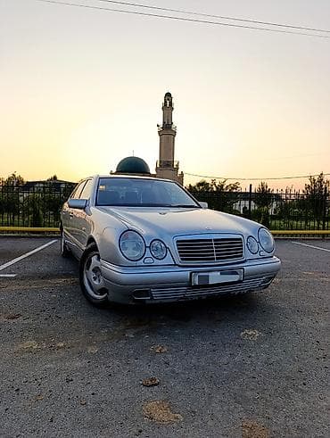 opel astra opel astra: Mercedes-Benz 200: 2 l | 1998 il Sedan — 2