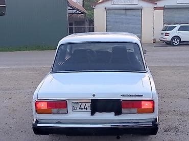 kia sorento oluxana: VAZ 2107 “LADA Riva” sedan - Kuzov: ağ rəng, 4 qapı, klassik künclü — 5