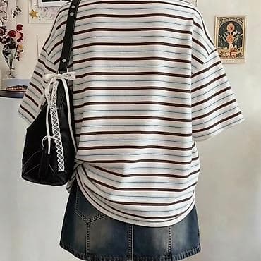 ag kofta: Qadınlar üçün zolaqlı oversize T‑shirt - Model: Geniş kəsimli — 2