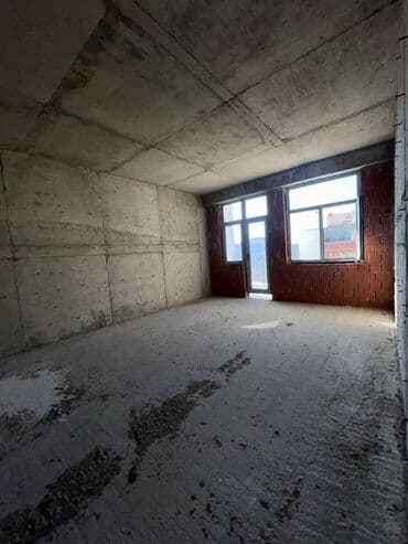 nerimanovda obyekt satilir: 4 otaqlı, Yeni tikili, 220 kv. m — 6