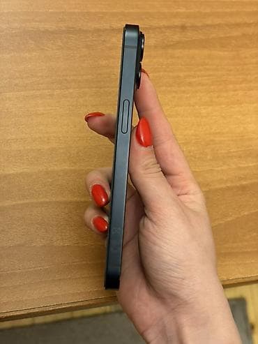 iphone temiri: IPhone 14, 128 GB, Midnight, Simsiz şarj — 4