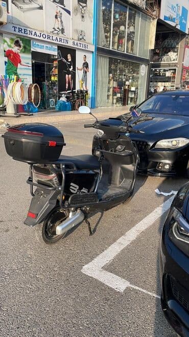 Kvadrosikllar: Elektrik skuter demey olar 1 aydi alinib– şəhər içi rahat nəqliyyat — 1