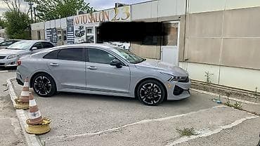 Kia K5: 1.6 l | 2023 il Sedan — 2