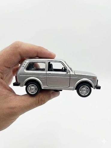 meymun satilir: Metall model avtomobil – LADA Niva (klassik 3 qapı) miniatürü - — 4
