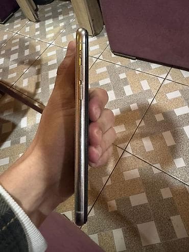 i̇phon 7: IPhone X, Gümüşü, Face ID — 4