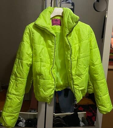 gödəkçələr: Kurtka satilir hec geyinilmeyib tezedi rengi yasil neon — 2
