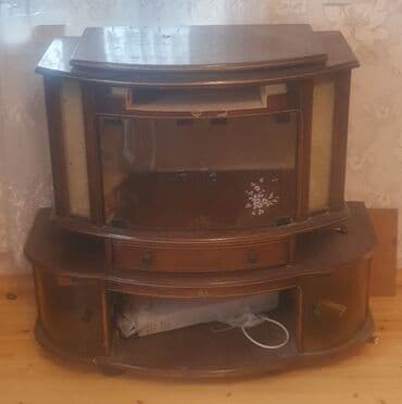 Televizor altlığı