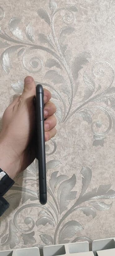 Məişət texnikası: IPhone 11, Qara, Face ID — 3