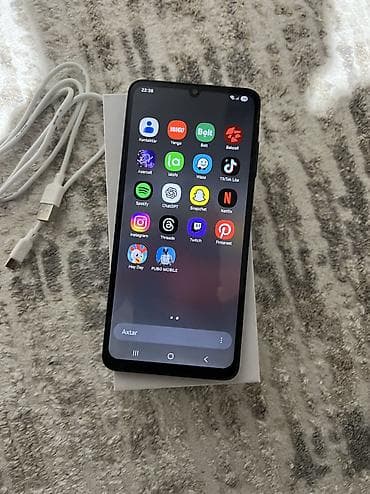 iphone 15 almaq: Samsung Galaxy A06, 128 GB, rəng - Qara, Barmaq izi, Face ID — 3