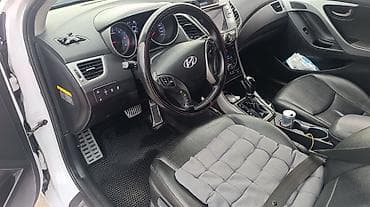 Продажа авто: Hyundai Elantra: 1.6 л | 2014 г. Седан — 6