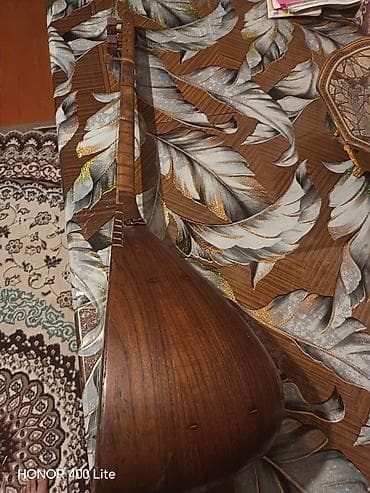 Məhsul: Saz (aşıq sazi) Saz Ata yadigaridir. 30.ilin sazidir — 4