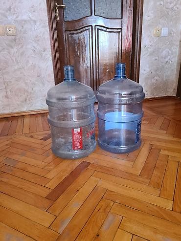 su samuru: Dispenser su çənləri satılır 19 L. lik . 2 ədəddir. Birinin Qıyməti 7 — 1