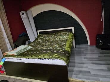 Volkswagen: Двуспальная кровать, Без подьемного механизма, Без матраса, Без выдвижных ящиков — 1