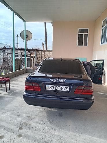 Maşın idyal maşındı heçbir prablemi yoxdu istəyən əlaqə saxlayıb