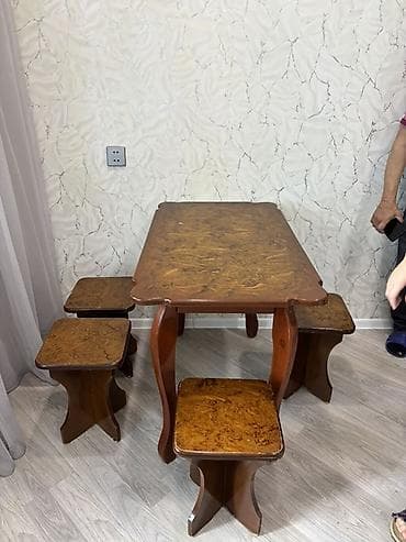 stulla: Mətbəx üçün, İşlənmiş, Açılmayan, Dördbucaq masa, 4 stul — 1