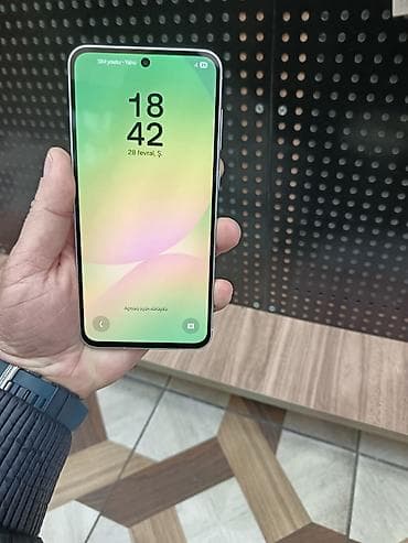 galaksi electronics: Samsung Galaxy A55, 128 GB, rəng - Gümüşü, İki sim kartlı — 2