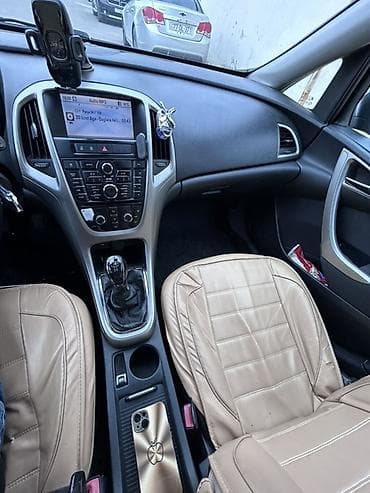 Nəqliyyat: Opel Astra: 1.3 l | 2011 il 410000 km Universal — 9