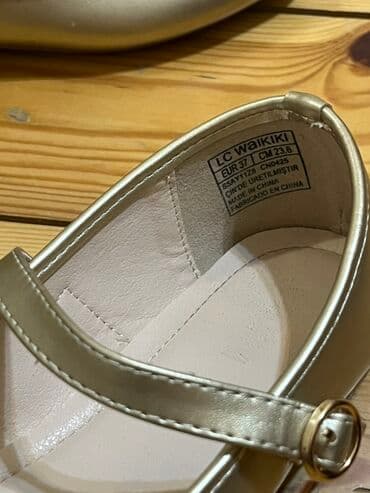 домашние женские тапочки балетки: LC Waikiki qadın baletkası - Rəng: qızılı - Model: mary jane — 2