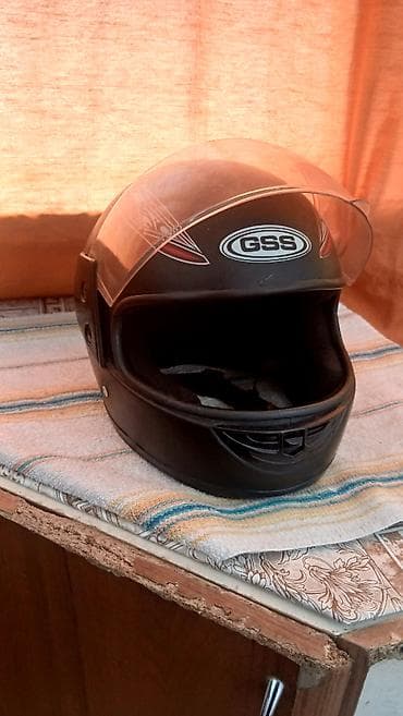 Digər: Kaska SATILIR. Qiyməti: 25 azn Vizoru var, az istifadə olunub. Real — 2