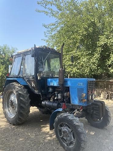 traktor qoşqu: MTZ Belarus 892.2 təkərli traktor - Marka/model: MTZ (Belarus) 892.2 — 2