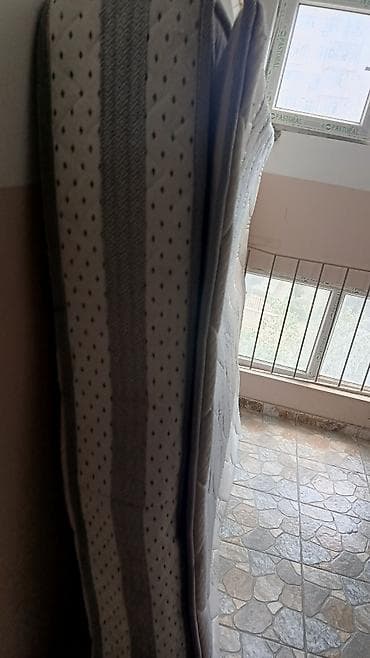 Ortopedik döşək - Ölçü: təxmini ikinəyarlı (şəkillərə əsasən standart — 2