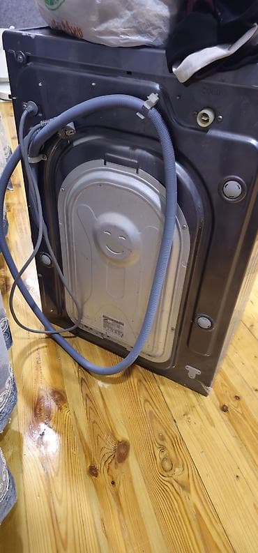 qapilar gence: Samsung Diamond seriyalı paltaryuyan maşın, 6 kq Xüsusiyyətlər: - Ön — 4