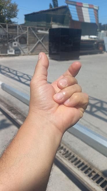 Будки, киоски: Mühafizə Butkaları – qara şüşəli Ölçülər və qiymətlər: - 155×155 sm – — 5