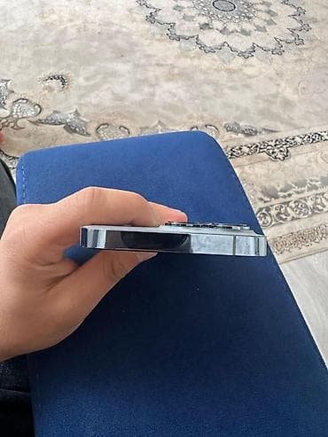 iphon xr: IPhone 13 Pro, 128 GB, Sierra Blue, Face ID — 6