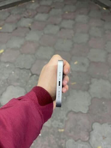 Apple iPhone: IPhone 13, 128 GB, Ağ, Simsiz şarj — 5