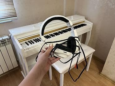 gitara akustik: Rəqəmsal pianino – “Symphony” dizaynlı, parlaq ağ korpuslu model — 5