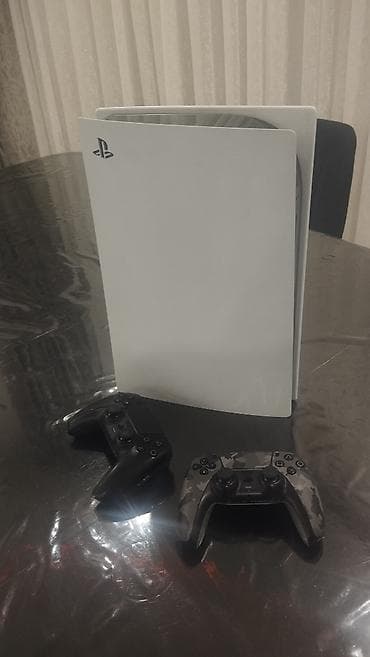 ps5 vr2: Salam ps 5 1tb əla vəziyyətdədir içinde 200 mandatdan çox oyuna pul — 1