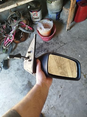 uni z: Sağ, Opel 2000, 2000 il, Almaniya, Ünvandan götürmə — 2