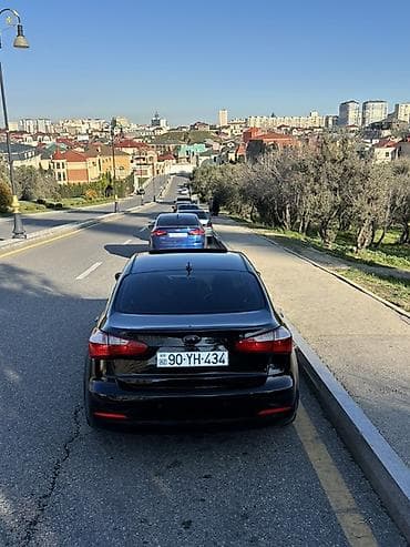 kia forte: Kia Cerato: 1.6 l | Sedan — 4