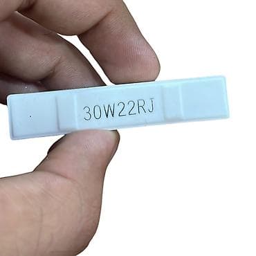 rezistor: Məhsul: Seramik güc rezistoru – 30W 22Ω (işarə: 30W22RJ) — 2