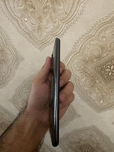 kamera kredit: Poco F3, rəng - Qara, Barmaq izi — 5