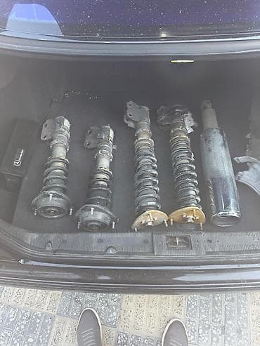070 502 04 04 Məhsul: Coilover asqı dəsti və səsboğucu (tünd gövdəli
