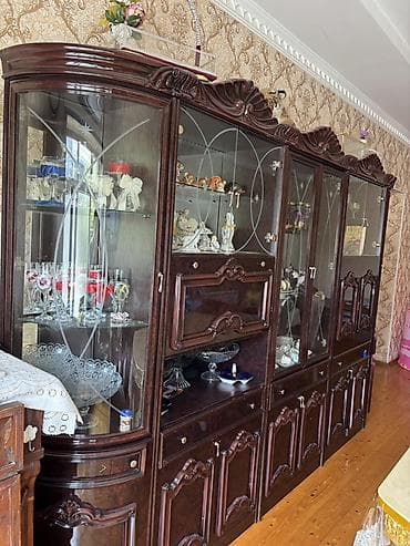 kasmir xalca instagram: Klassik üslubda böyük qonaq otağı “stinka” vitrin dəsti - Material — 2
