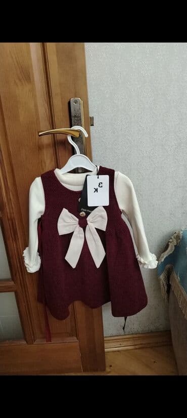 sarafanlar 2020: Uşaq paltarı dəsti heç geyinilməyib uşağa balaca olduğu üçün.2,3,4 — 3