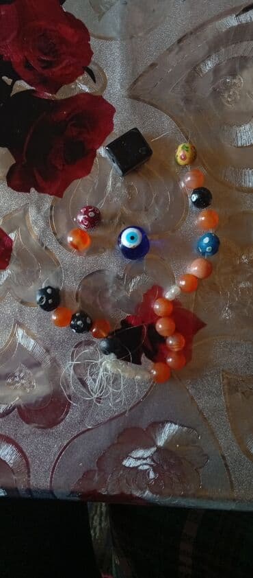 Qədim Muncuqlar satılır qiyməti razılaşma yolu ilə olacaq