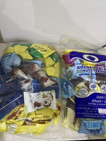 Süd məhsulları və yumurtalar: Camel markalı vesovoy xurmalar Dubai istehsalı qarışıq növlər. Fərqli — 1