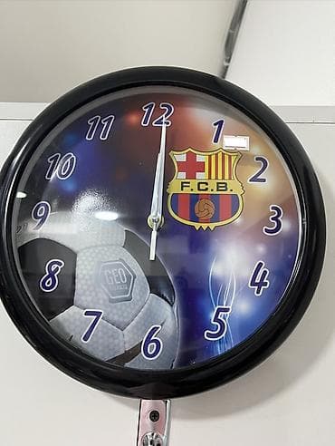 qara wekil: Divar saatları, Saniyə əqrəbi — 1