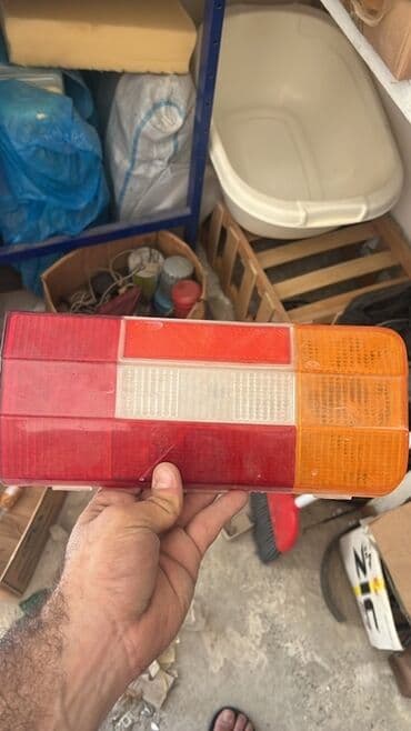 Soyutma və qızdırma sistemləri: Avtomobil üçün arxa fara(06 üçündür).Qırmızı, ağ və narıncı rənglərdən — 1