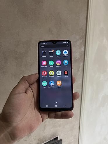 dubai telefonlar: Samsung Galaxy A10, 32 GB, rəng - Qırmızı, Face ID — 5