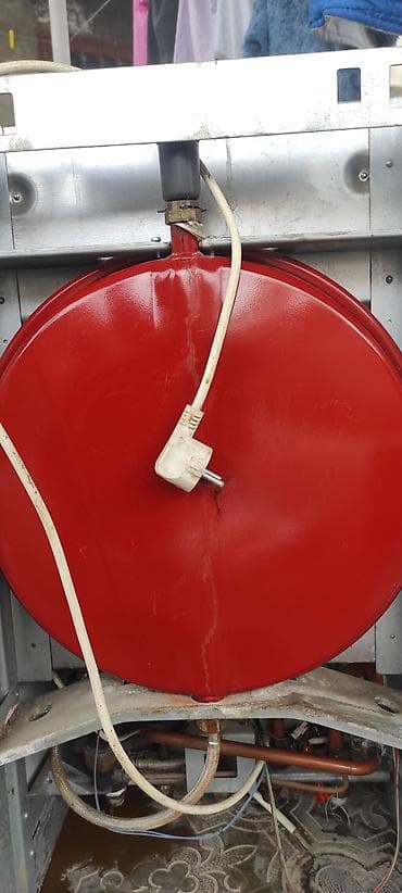 bosch perforator: Bosch divar tipli qaz kombisi - Marka/model: Bosch (ön paneldə — 2