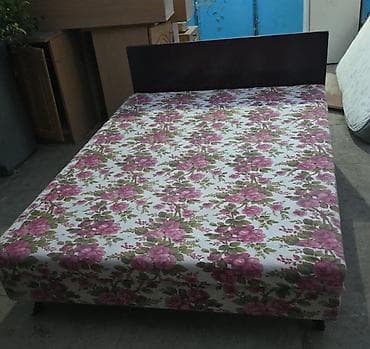 Taxt satilir catdirilma daxil 100 azn &Sara Taxt satilir – — 1
